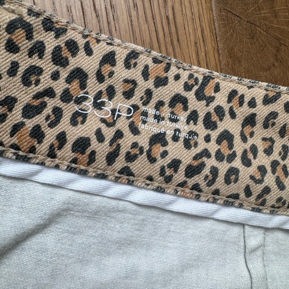 Pilcro Anthropologie The Wanderer Relaxed Leopard Print Jeans - Ladies Size 33P - Picture 4 of 9